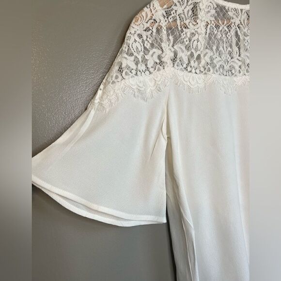 4/$25 Sugar + Lips white floral lace boho blouse size small coastal beach boho - Picture 2 of 5
